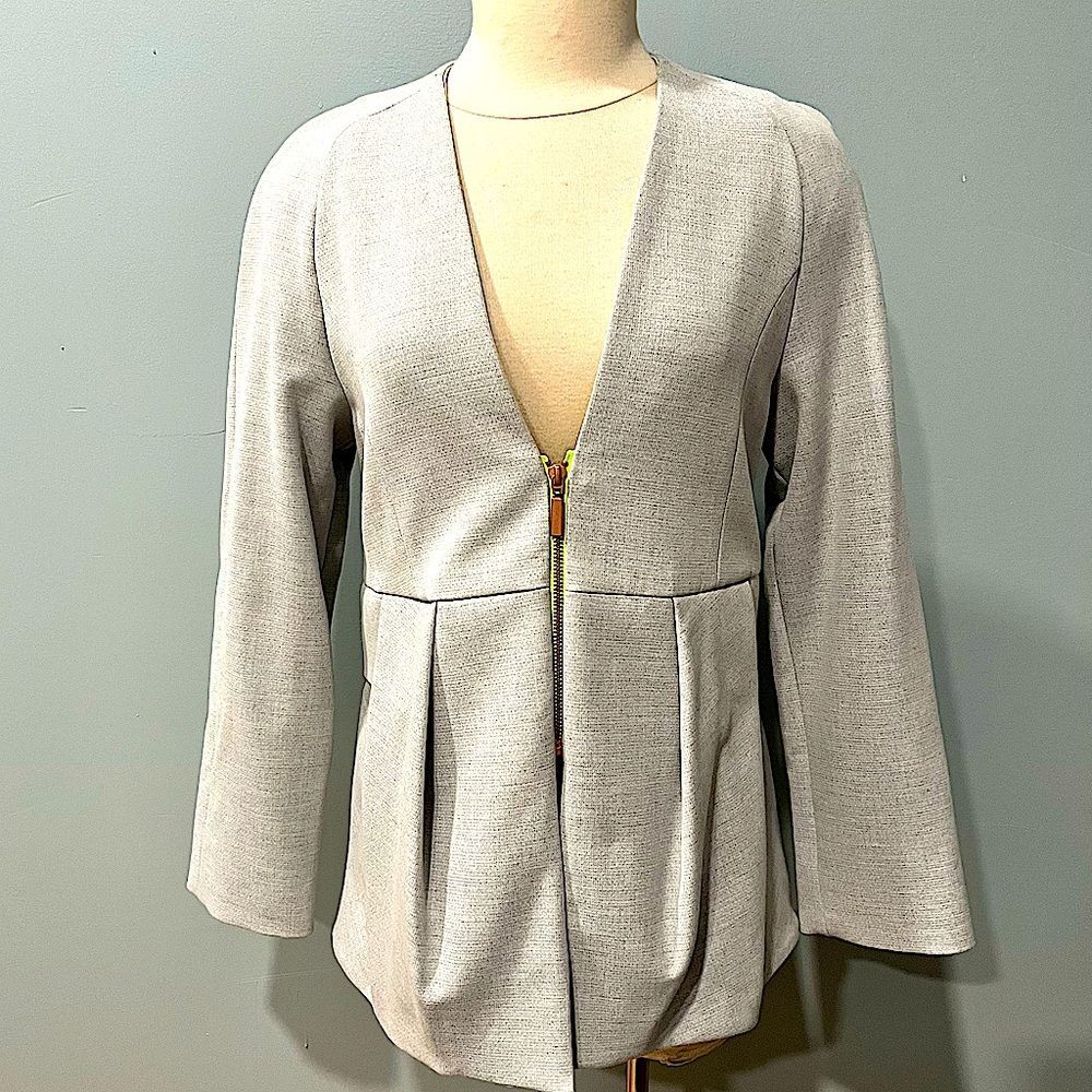 NWT French Connection Light Grey Zip Front Peplum Blazer Jacket Size 2